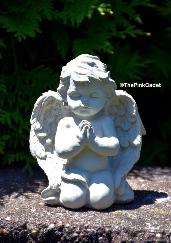 Baby Angel Kneeling in Pray Statue in Natural Patina