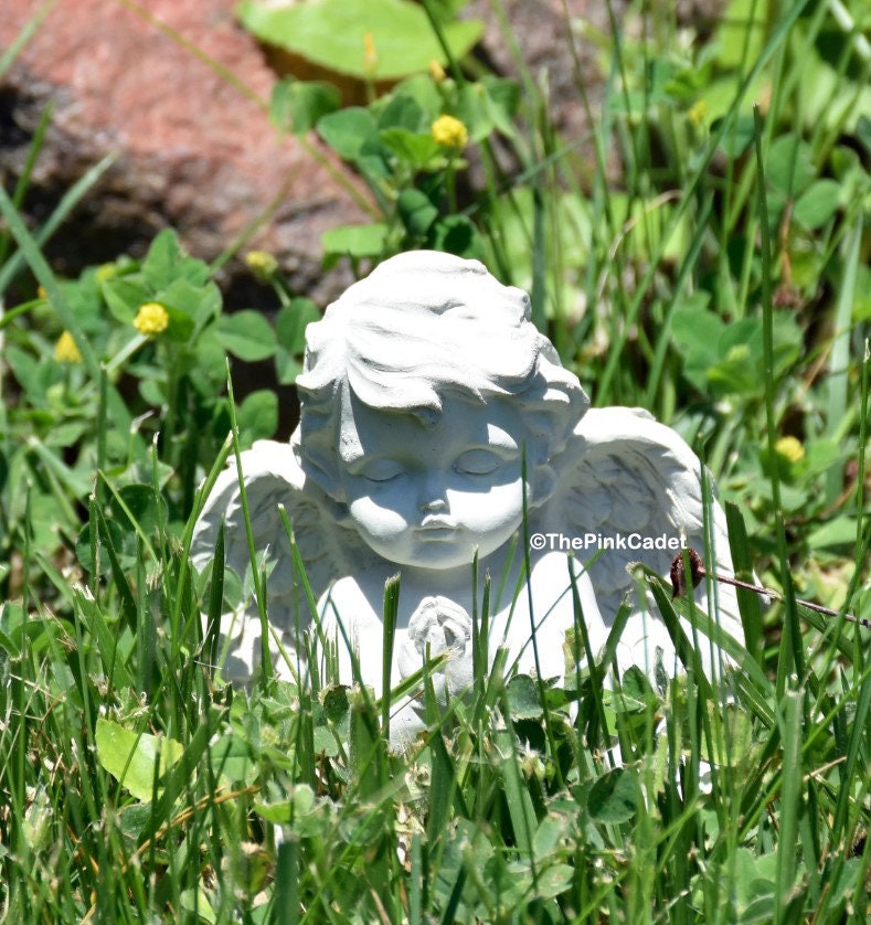 Baby Angel Kneeling in Pray Statue in Natural Patina