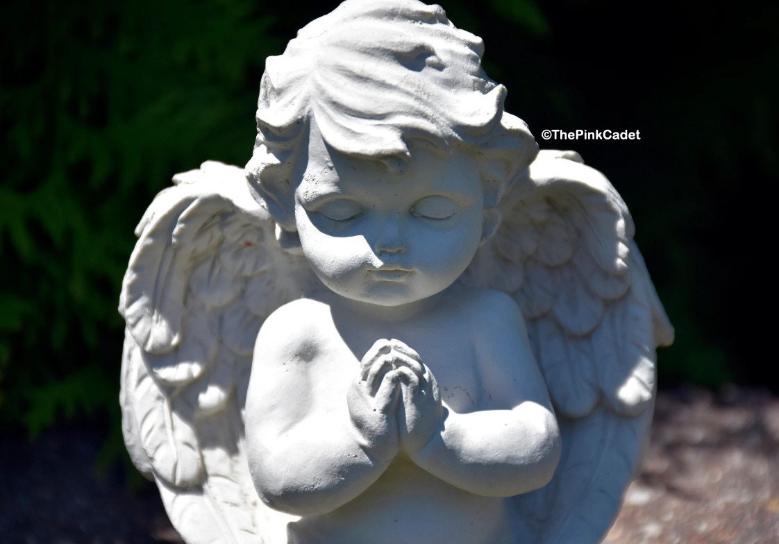 Baby Angel Kneeling in Pray Statue in Natural Patina